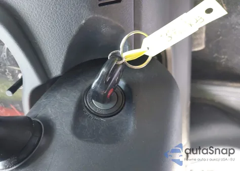 2011 Toyota Corolla S z USA, uszkodzony, nr VIN 2T1BU4EE0BC552860